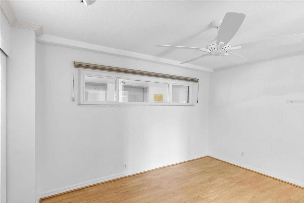 33 S Gulfstream Avenue, Unit 305, Sarasota, FL 34236 Photo