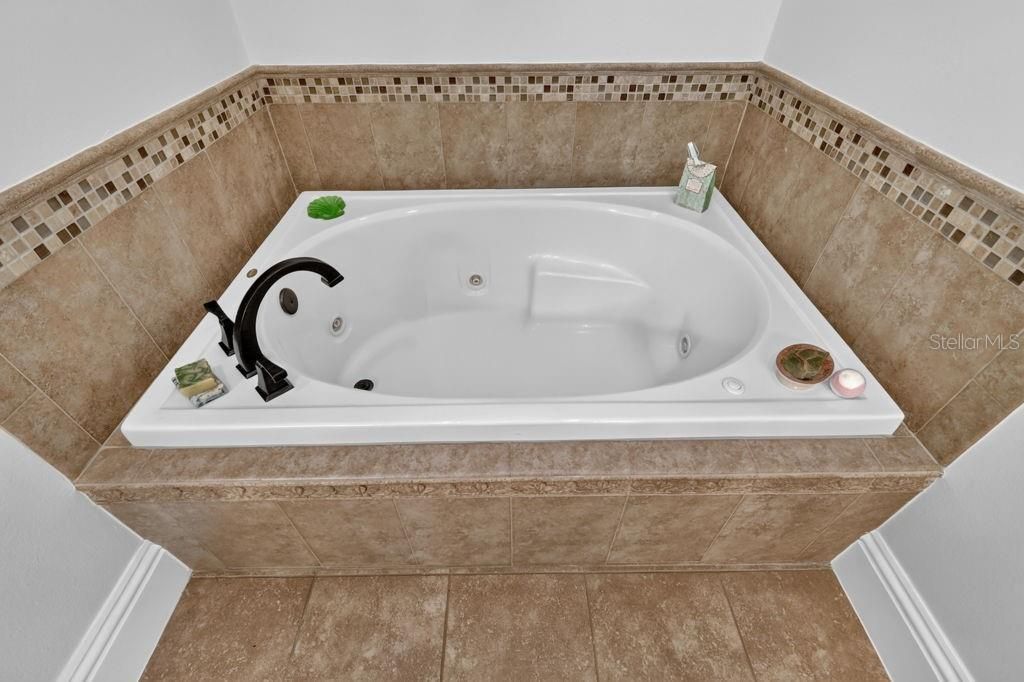 9620 San Fernando Court, Howey in the Hills, FL 34737 Photo