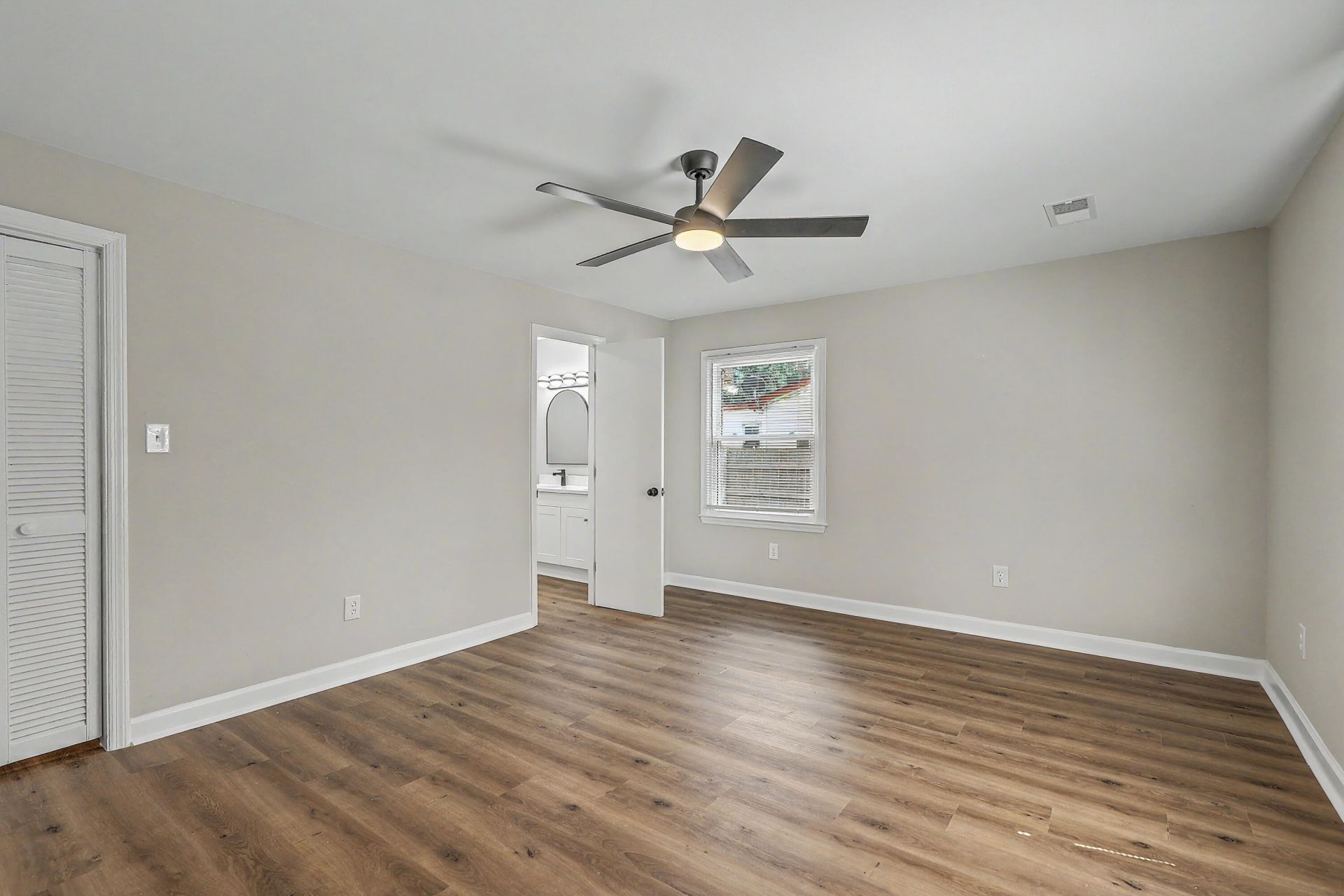 7620 Winchester Street Photo 14