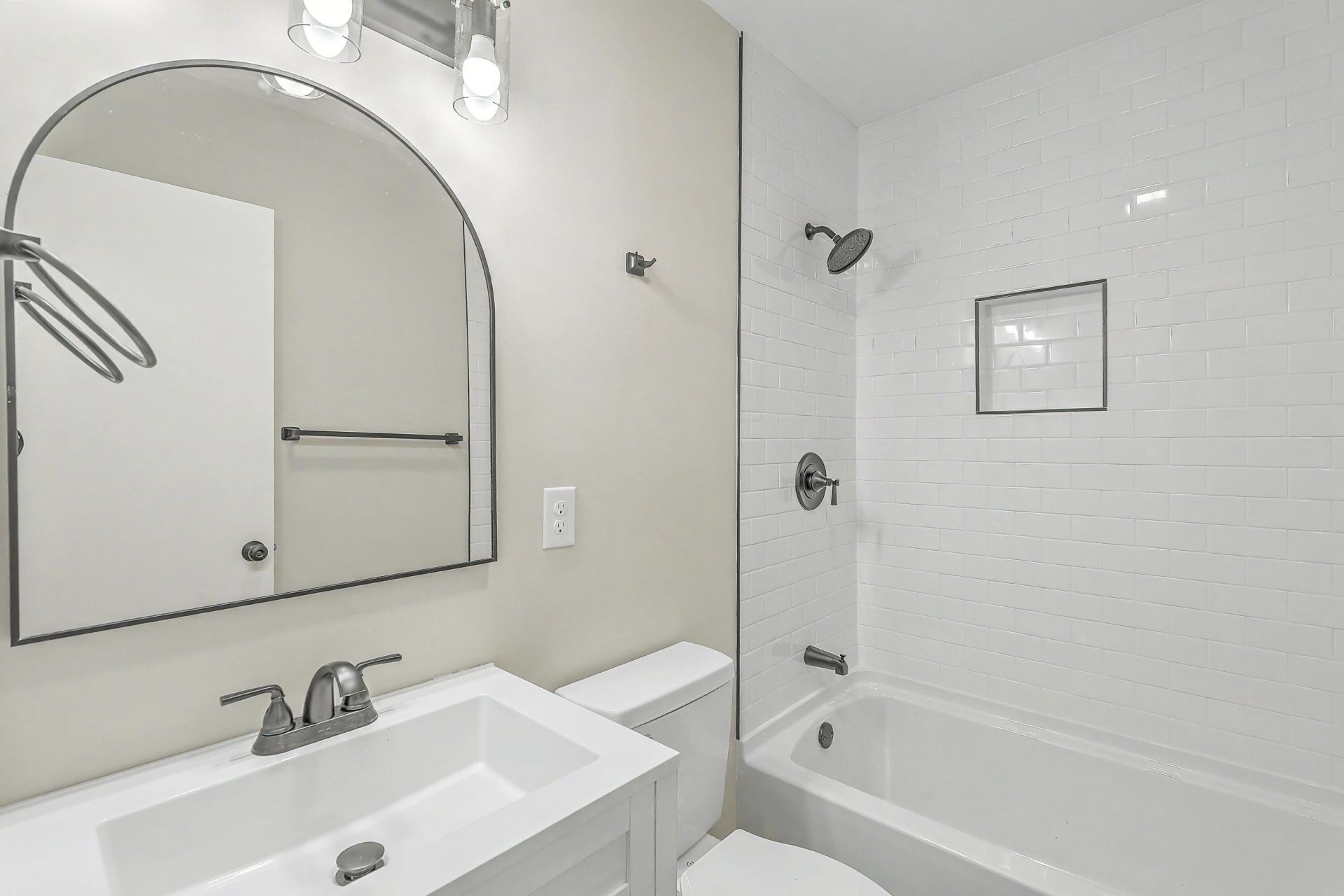 7620 Winchester Street Photo 23