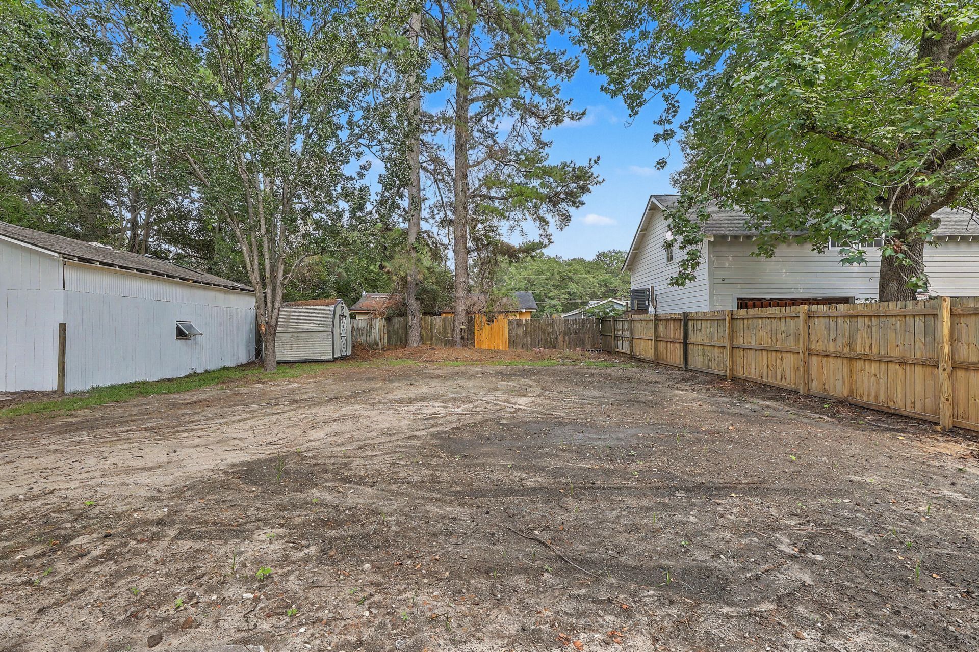 7620 Winchester Street Photo 28