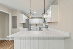 7620 Winchester Street photo 4