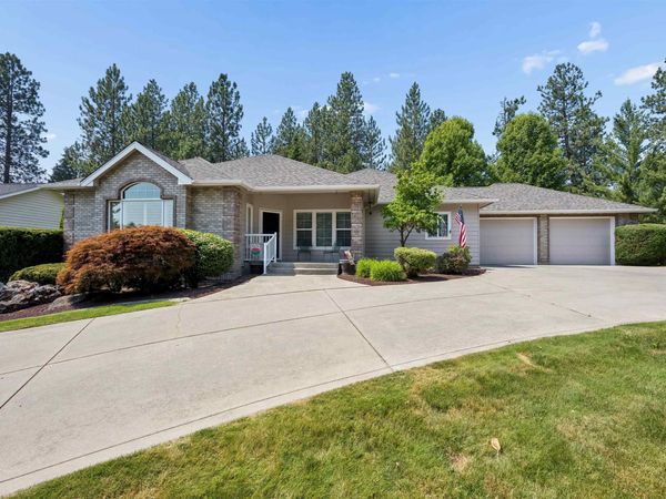 7015 N East Bluff Ct, Spokane, WA 99208