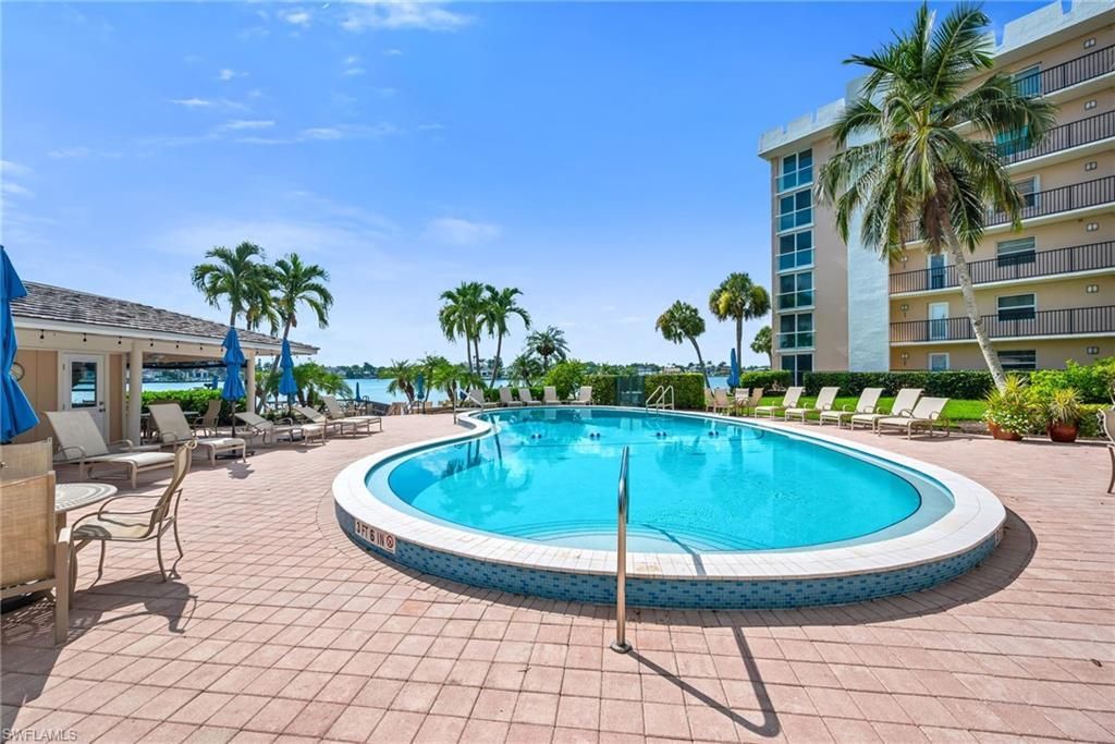 3500 Gulf Shore Blvd N, Unit 104, Naples, FL 34103 Photo