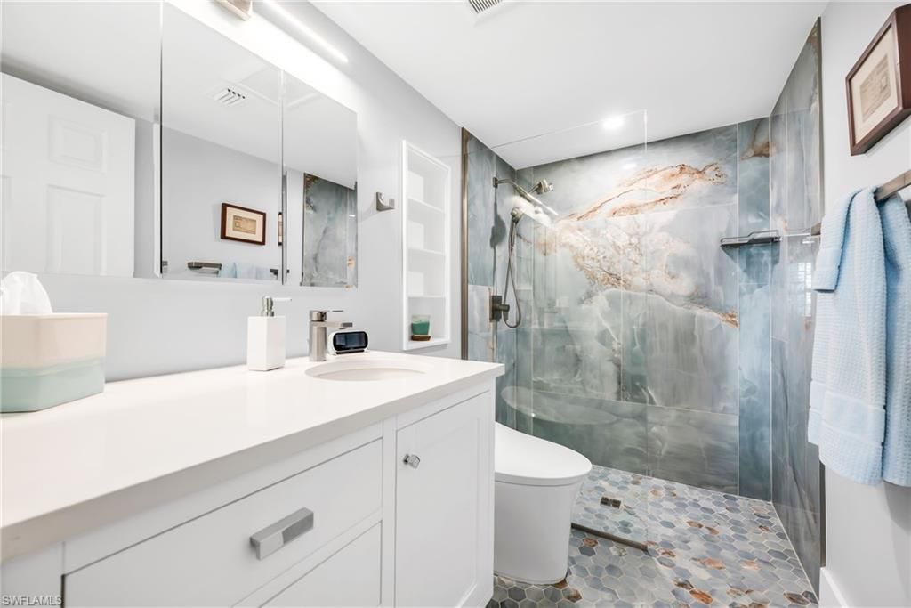 3500 Gulf Shore Blvd N, Unit 104, Naples, FL 34103 Photo