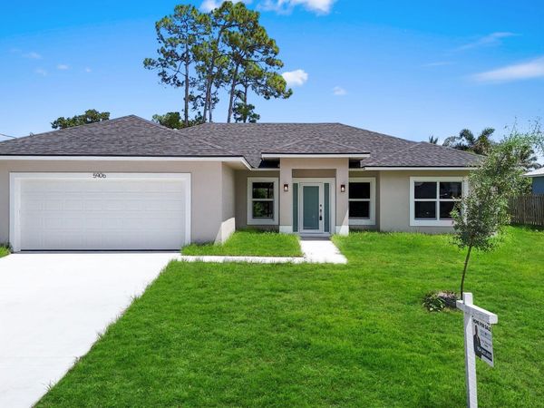 4611 SUNSET Boulevard, Fort Pierce, FL 34982
