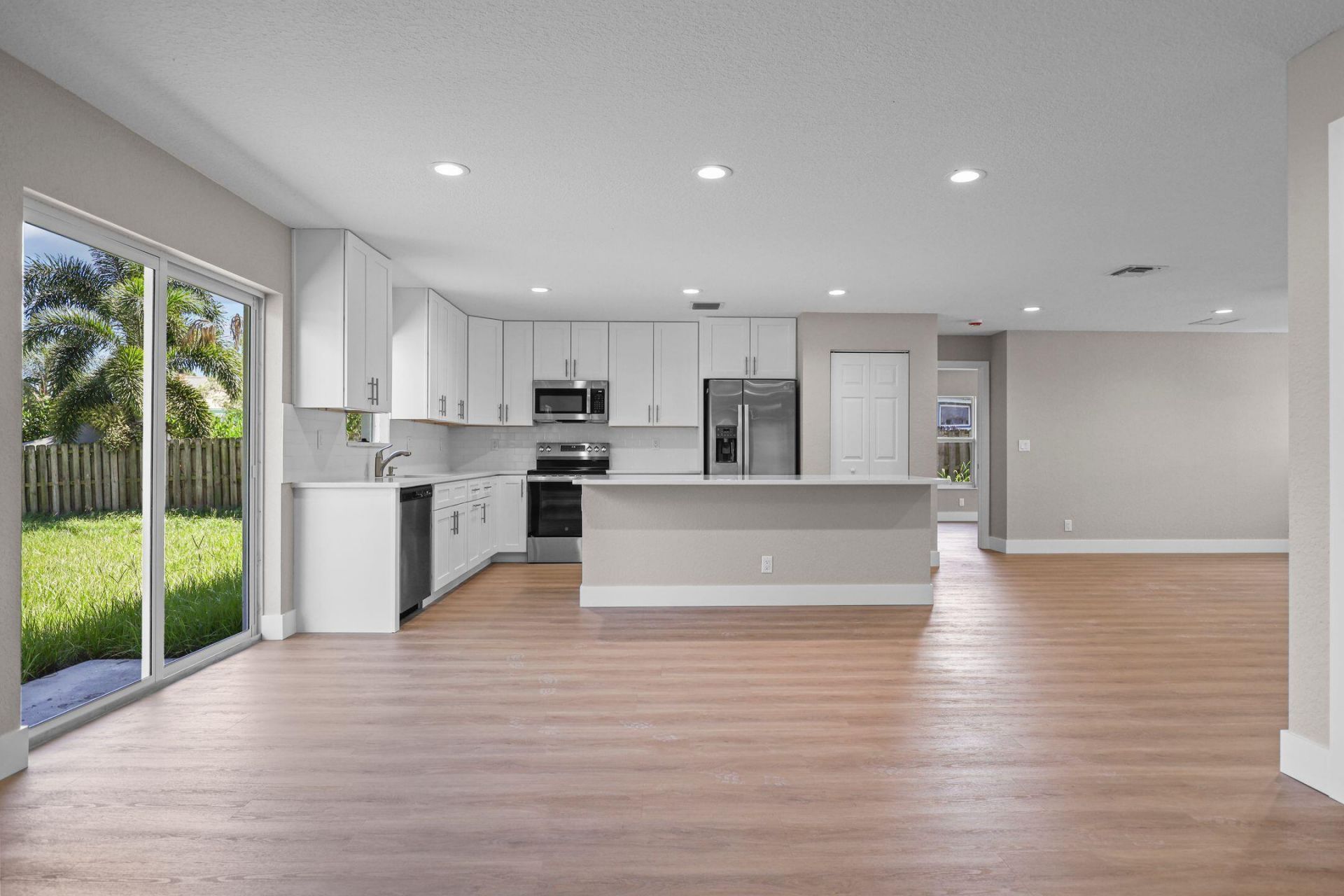 4611 Sunset Boulevard, Fort Pierce, FL 34982 Photo