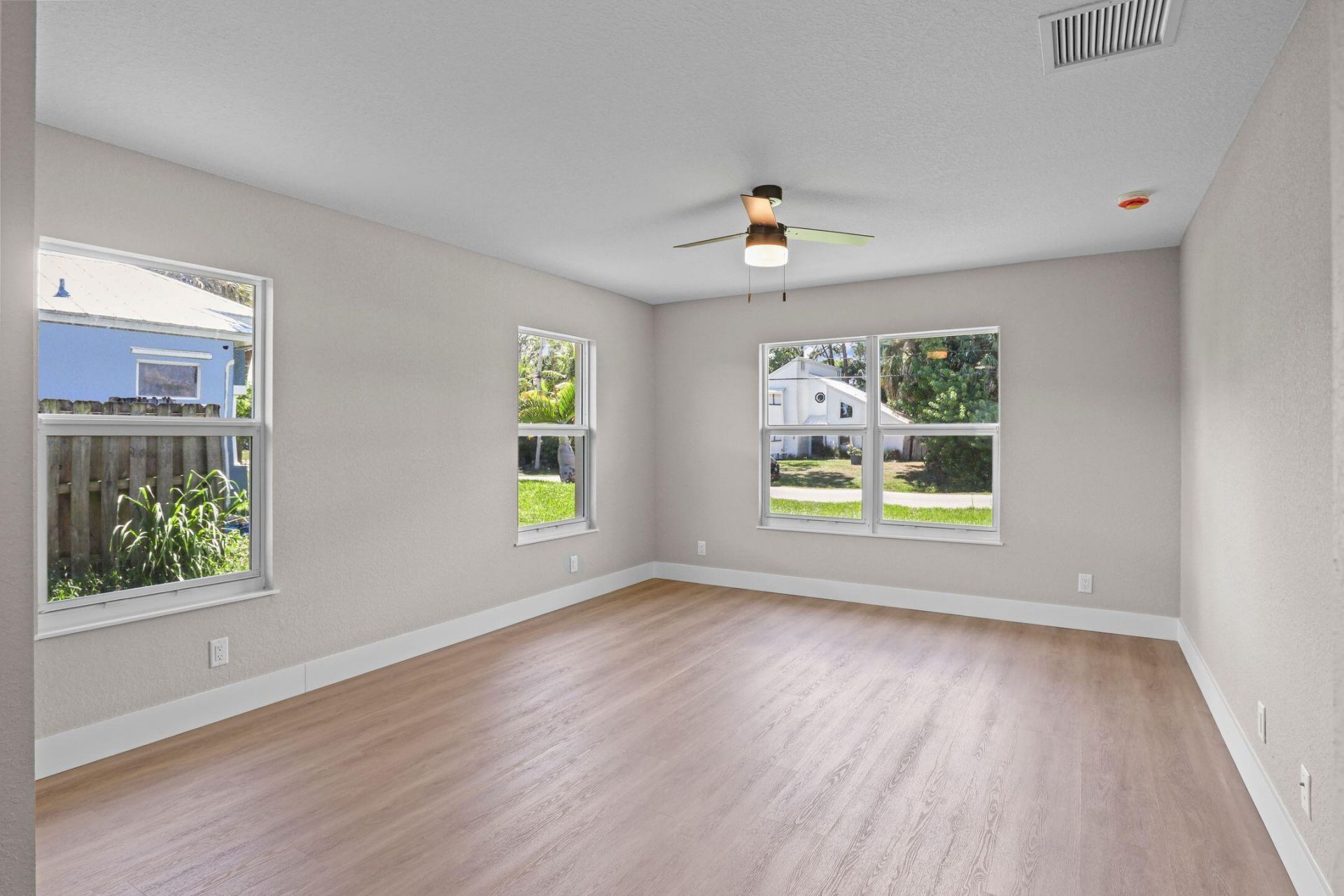 4611 Sunset Boulevard, Fort Pierce, FL 34982 Photo