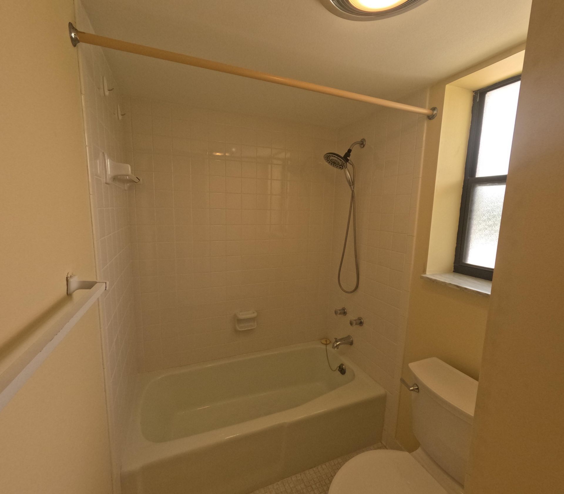 20 SE Turtle Creek Drive, Unit Apt F, Tequesta, FL 33469 Photo