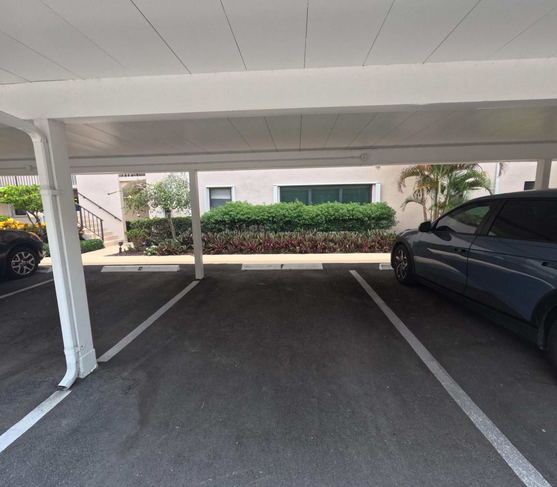 20 SE Turtle Creek Drive, Unit Apt F, Tequesta, FL 33469 Photo