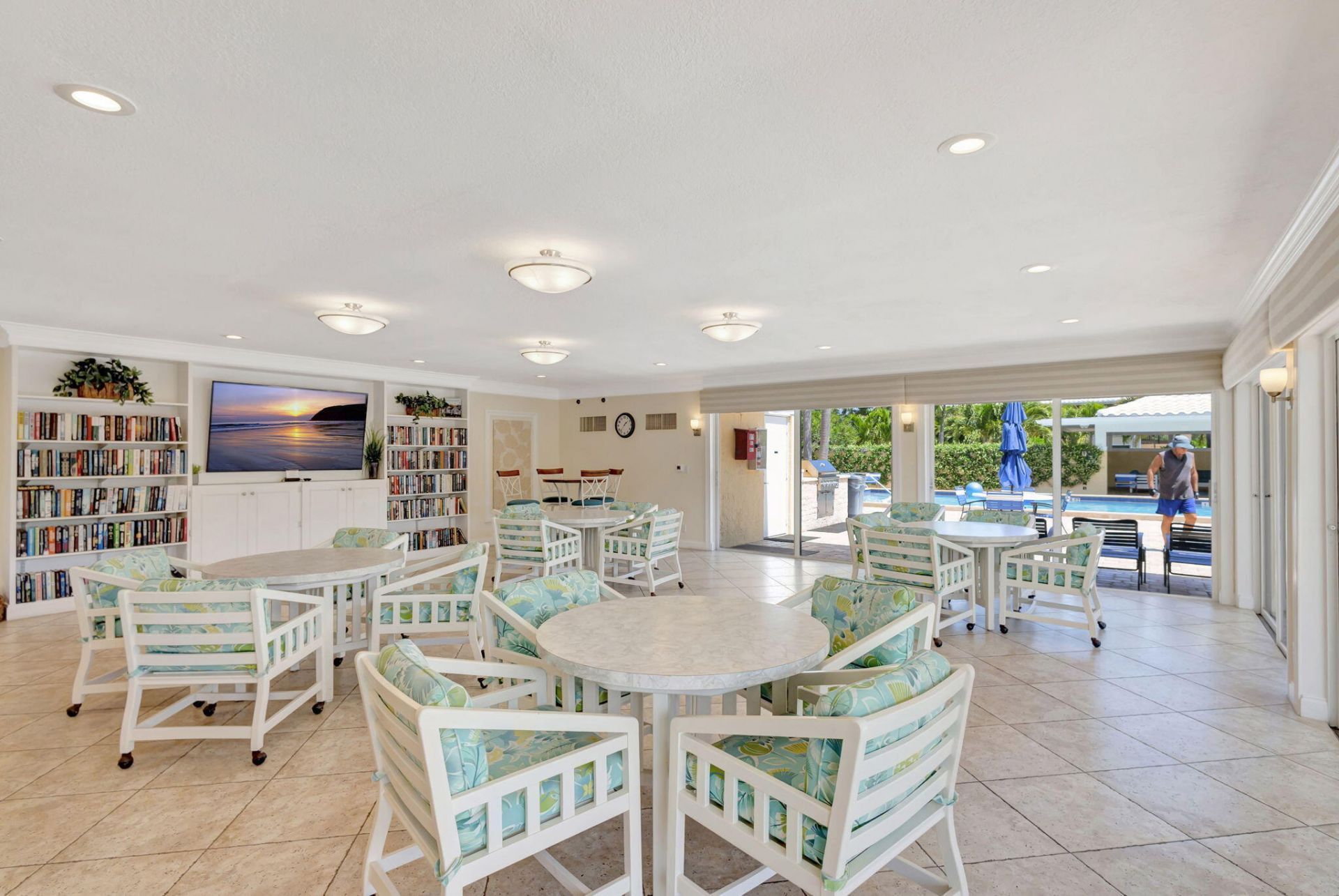 20 SE Turtle Creek Drive, Unit Apt F, Tequesta, FL 33469 Photo