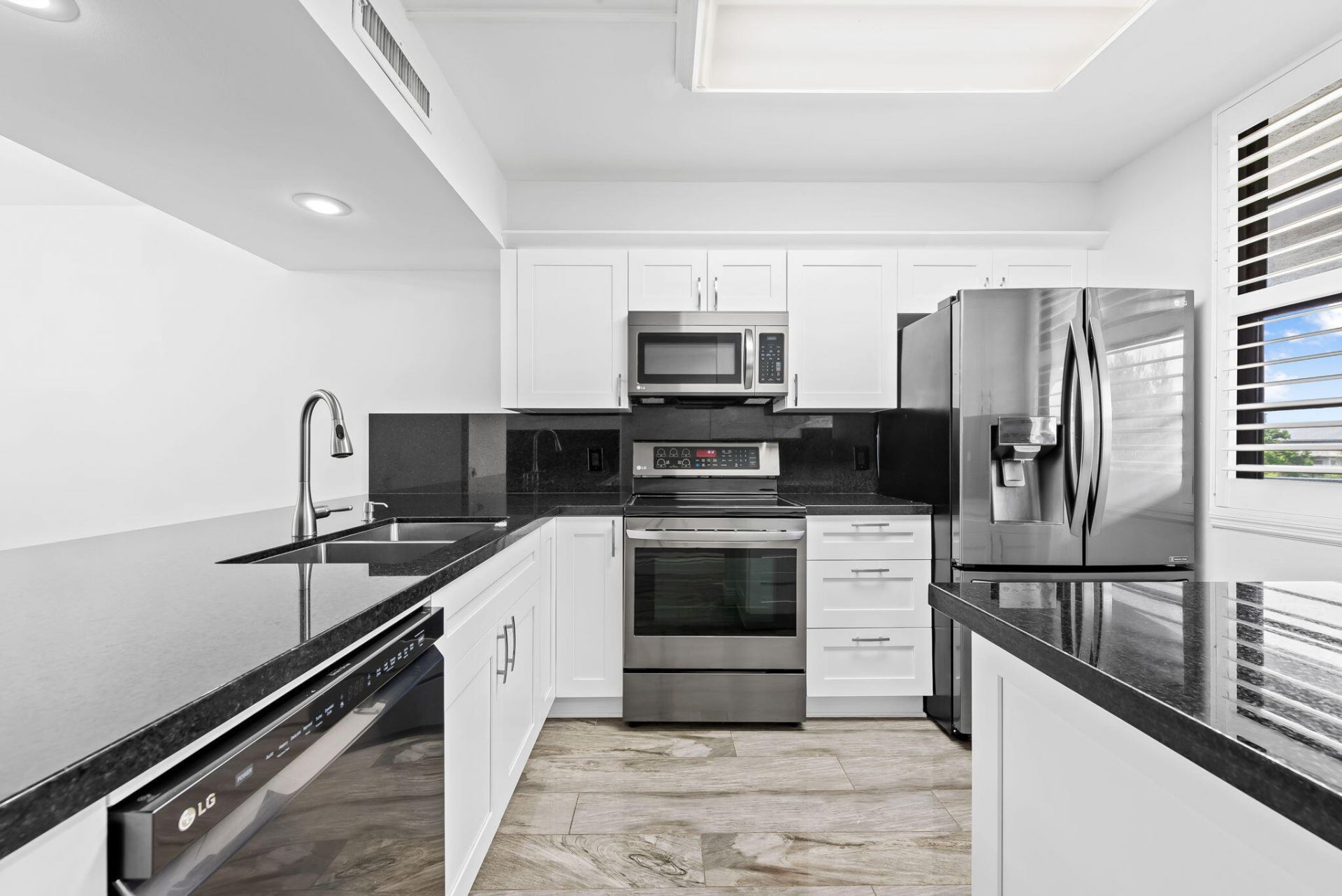 1502 Whitehall Drive, Unit 403, Davie, FL 33324 Photo