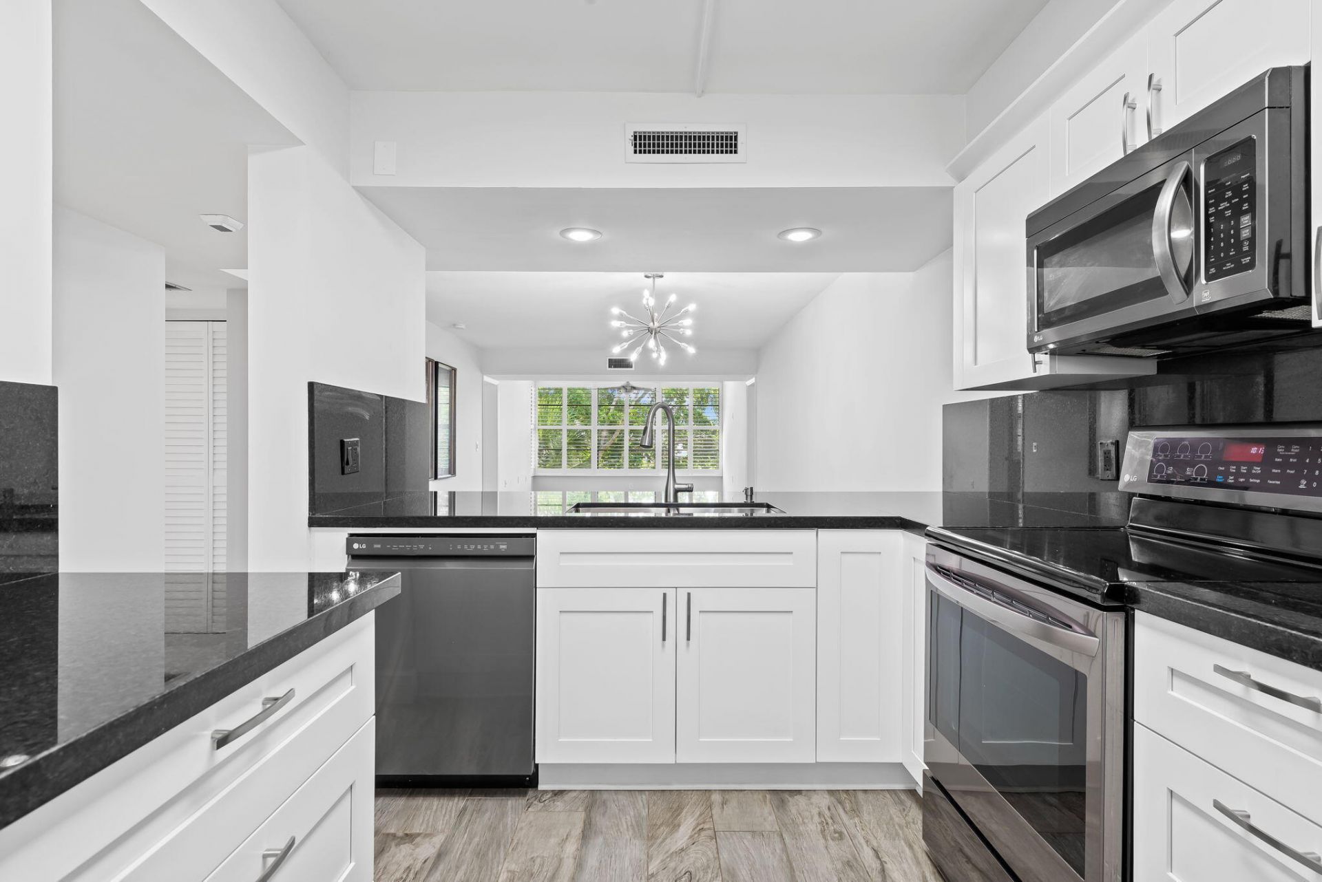 1502 Whitehall Drive, Unit 403, Davie, FL 33324 Photo