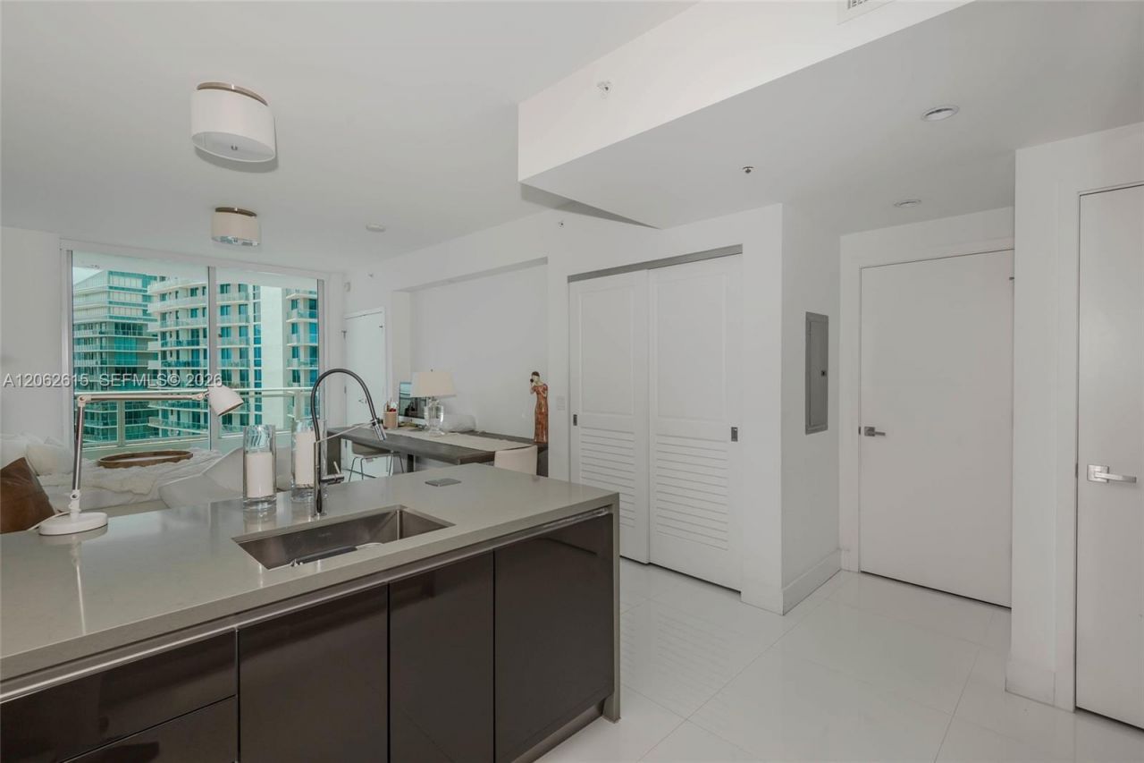 1080 Brickell Ave, Unit 3405, Miami, FL 33131 Photo