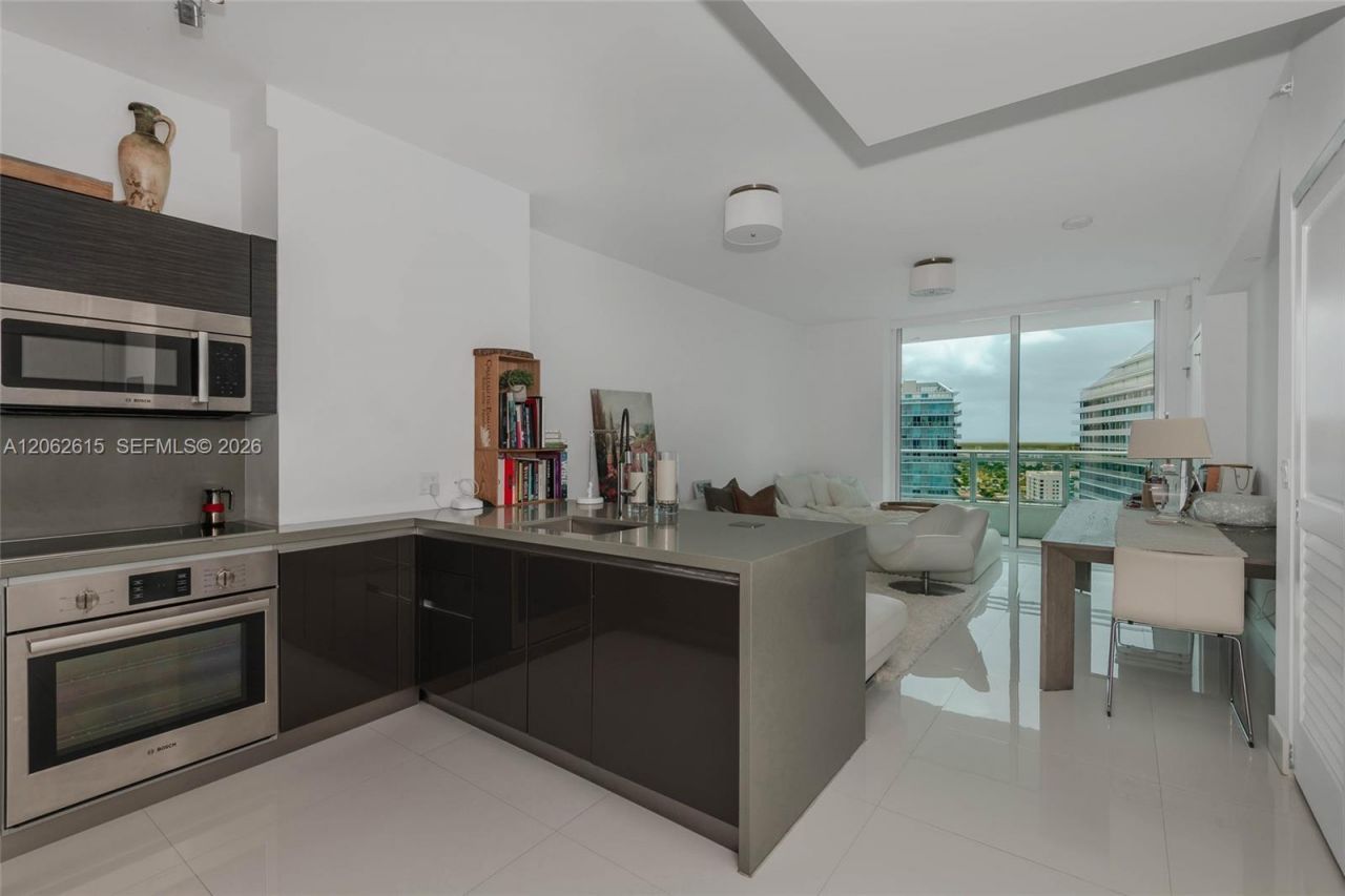 1080 Brickell Ave, Unit 3405, Miami, FL 33131 Photo