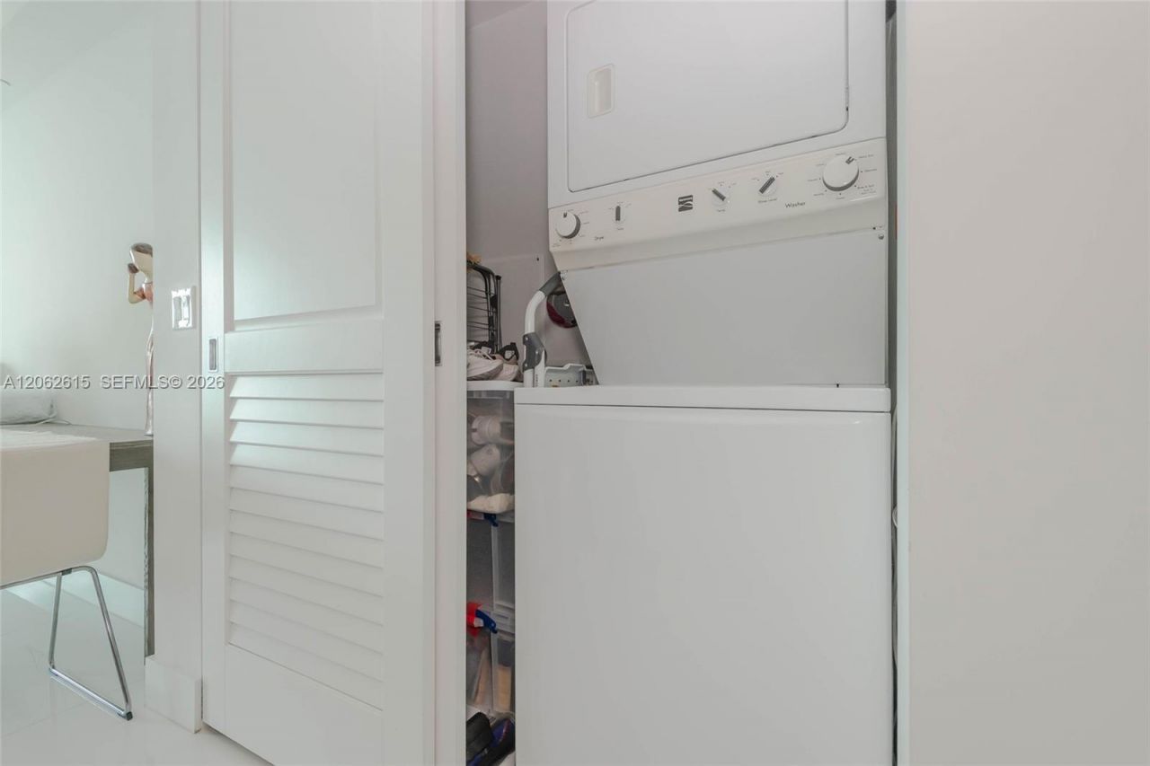 1080 Brickell Ave, Unit 3405, Miami, FL 33131 Photo