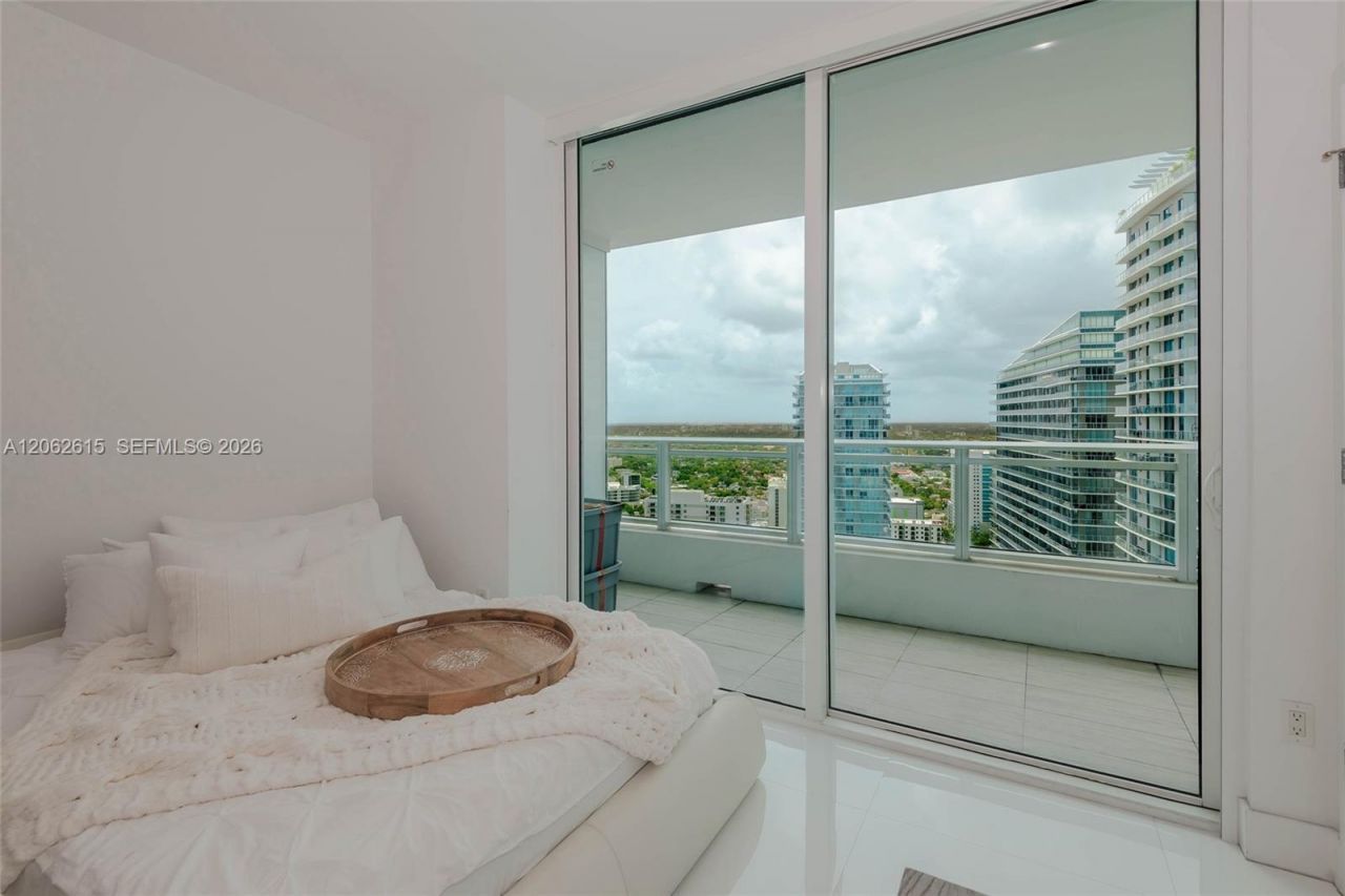 1080 Brickell Ave, Unit 3405, Miami, FL 33131 Photo