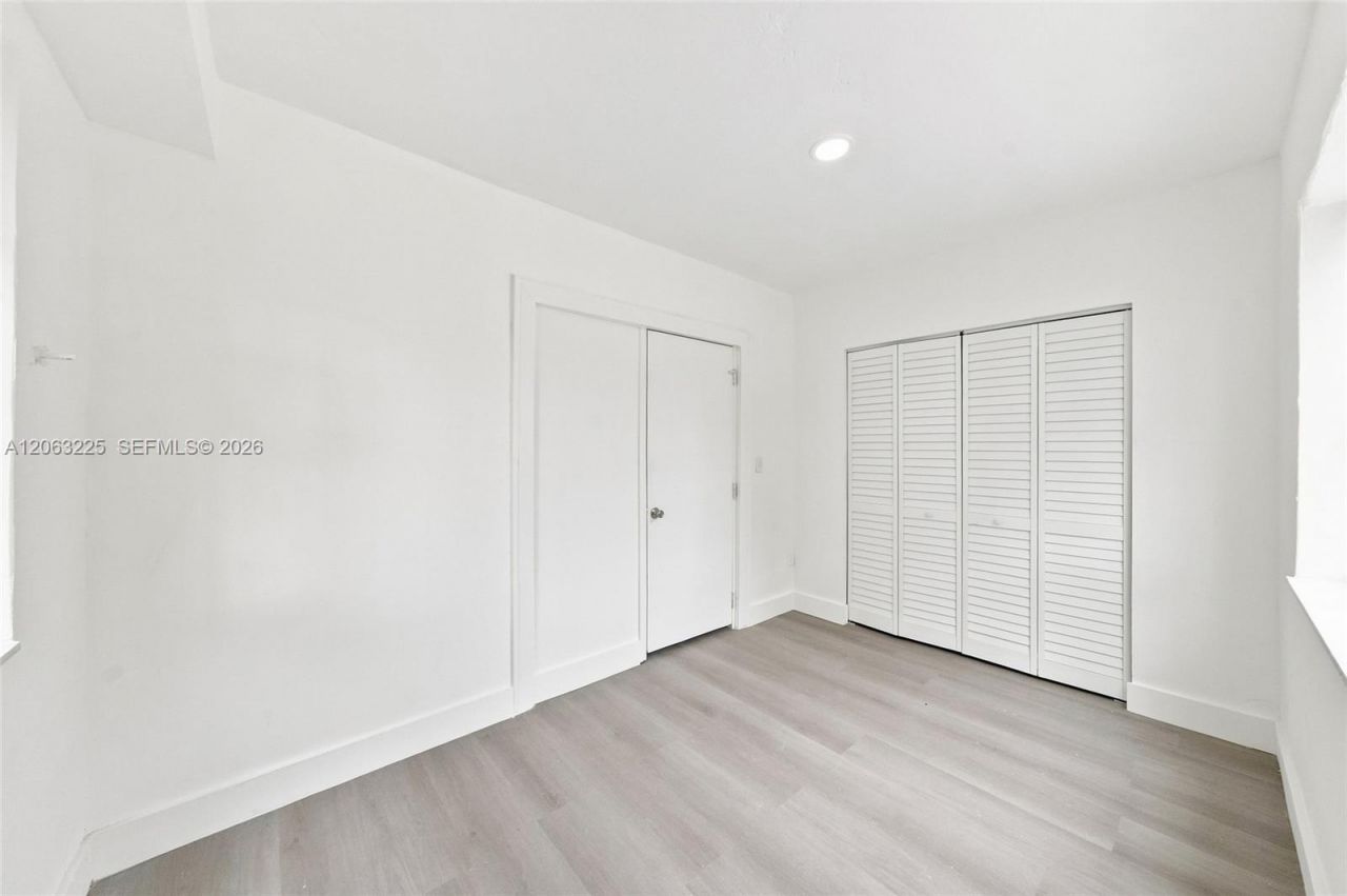 1145 NW 4th St, Unit APT 1, Miami, FL 33128 Photo