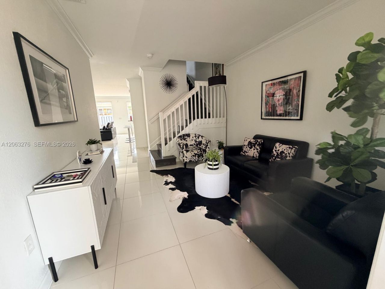 1017 NE 208th St, Miami, FL 33179 Photo