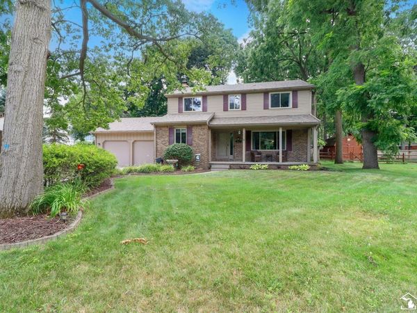 3317 Springdale Drive, Lambertville, MI 48144