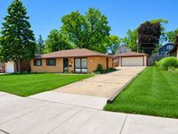 17 California Avenue , Carpentersville, IL 60110 primary photo