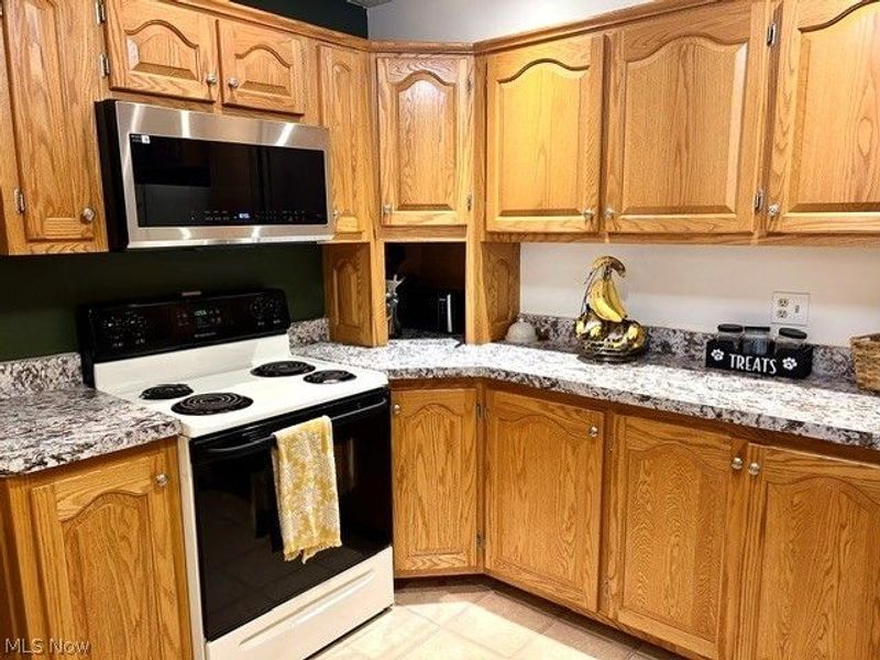 150 Bucy Drive, Killbuck, OH 44637 Photo 10