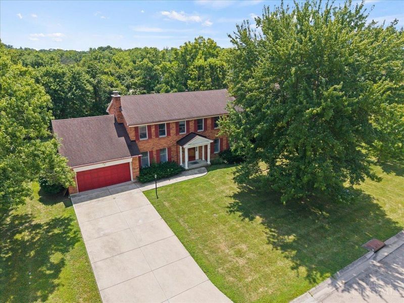 7489 Fitzroy Court, West Chester, OH 45241 Photo 2