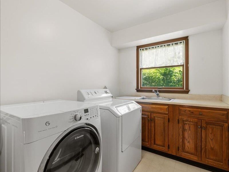 7489 Fitzroy Court, West Chester, OH 45241 Photo 20