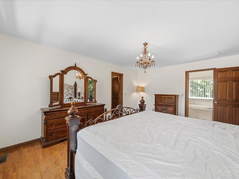 7489 Fitzroy Court, West Chester, OH 45241 Photo 24