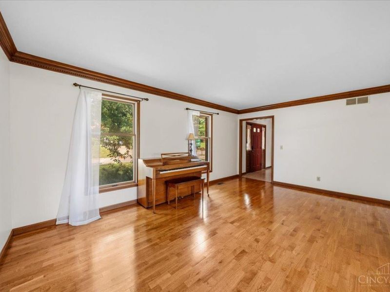 7489 Fitzroy Court, West Chester, OH 45241 Photo 5