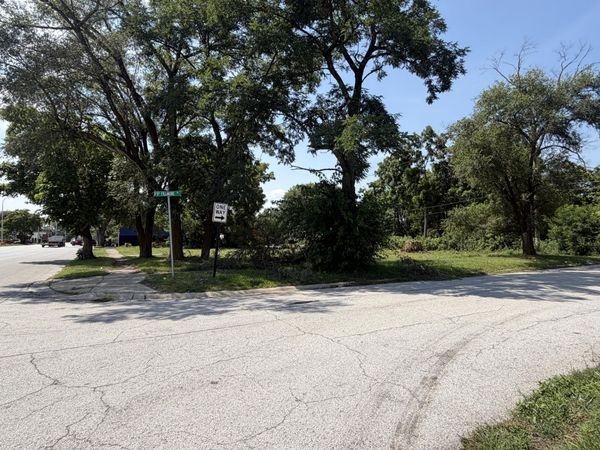 1114 W 25th Avenue , Gary, IN 46407