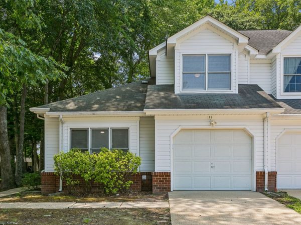 101 Barn Swallow Ridge, Yorktown, VA 23692