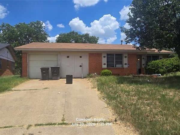 1053 Cole Court, Fort Worth, TX 76115