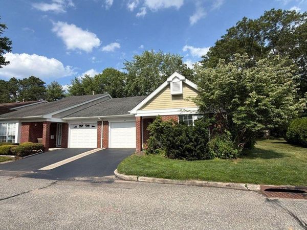 29 Glen Drive , Ridge, NY 11961