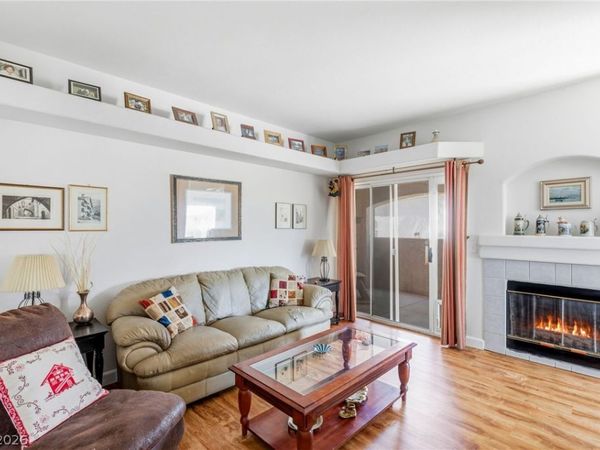 525 Indian Princess Drive, Unit 202, Las Vegas, NV 89145