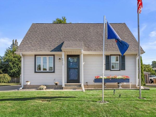 5723 65th STREET, Kenosha, WI 53142