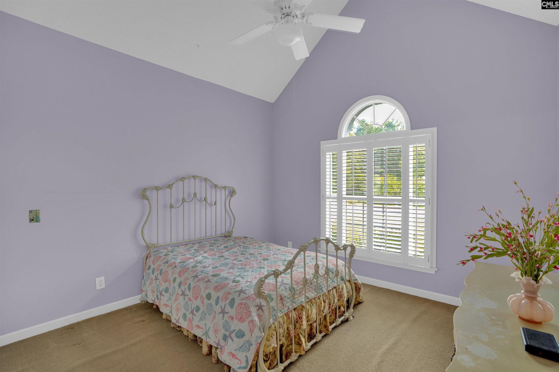 7 Edens Lane Photo 17