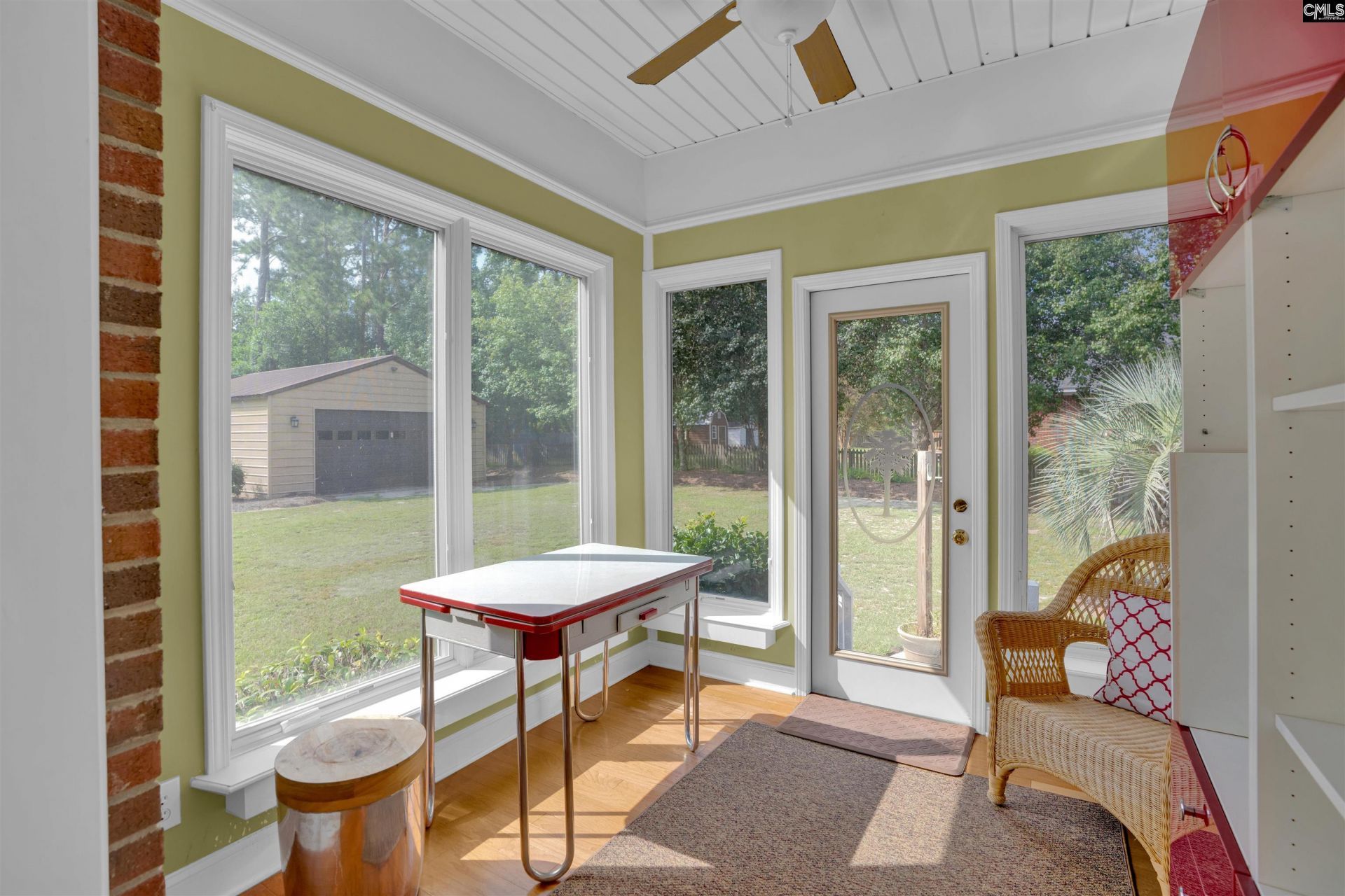 7 Edens Lane Photo 8
