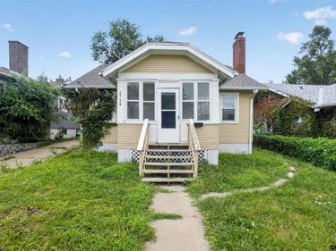 2724 Whitmore Street, Omaha, NE 68112