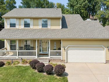 16364 Taylor Street, Omaha, NE 68116