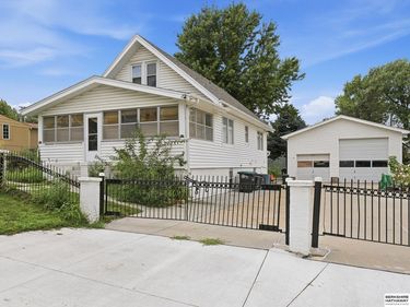 5248 S 49th Avenue, Omaha, NE 68117