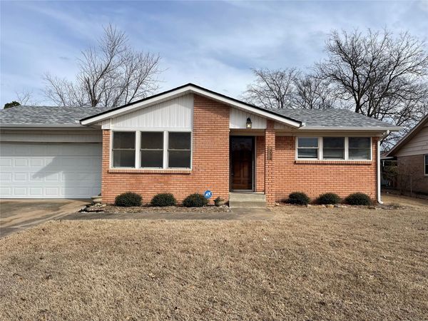409 S Fern Avenue , Broken Arrow, OK 74012