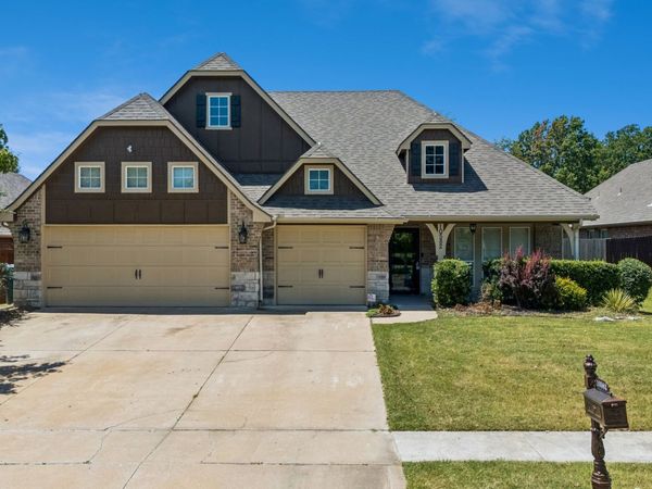 10582 N 121st East East Avenue, Owasso, OK 74055