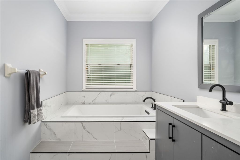 1447 56th Square E, Vero Beach, FL 32966 Photo