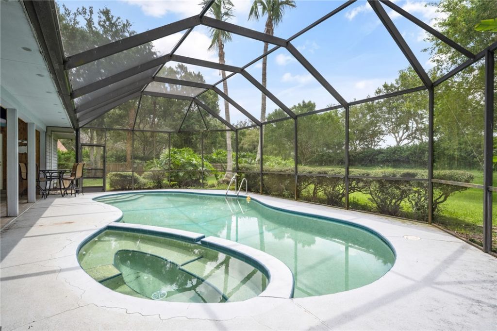 1447 56th Square E, Vero Beach, FL 32966 Photo