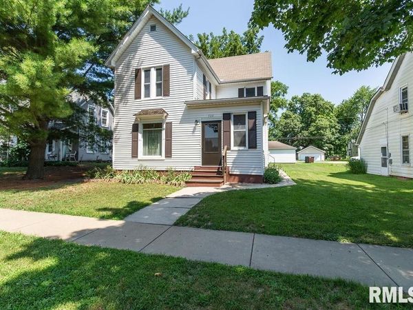 505 W MAIN Street, Elmwood, IL 61529