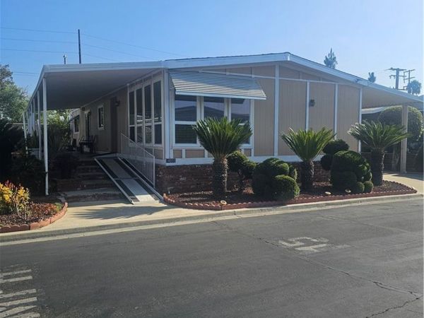14055 Lake View Drive, Unit 14, La Mirada, CA 90638