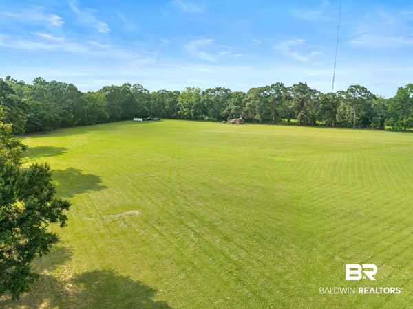22169 N County Road 62, Robertsdale, AL 36567