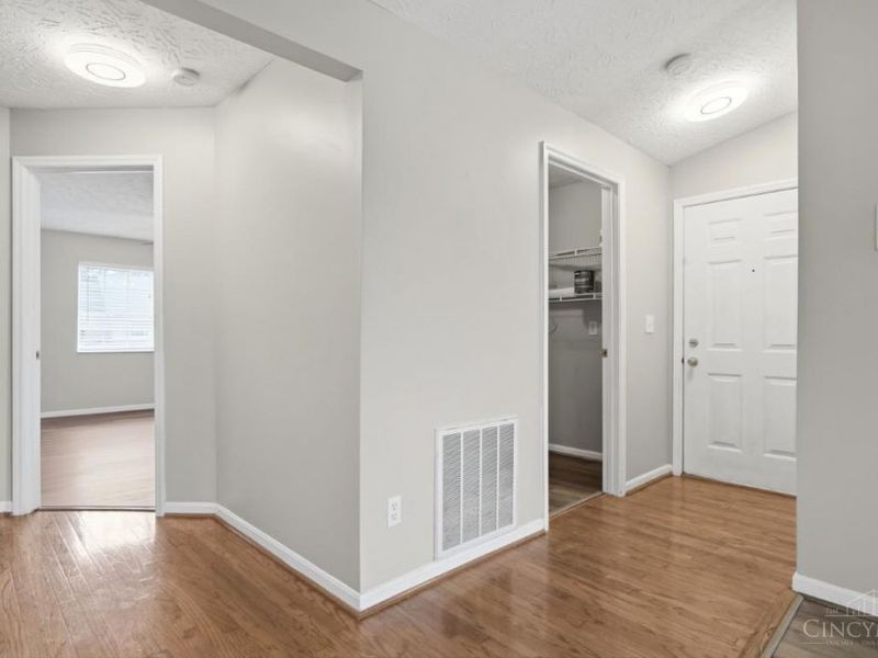 5444 Harbourwatch Way, Deerfield Twp., OH 45040 Photo 5