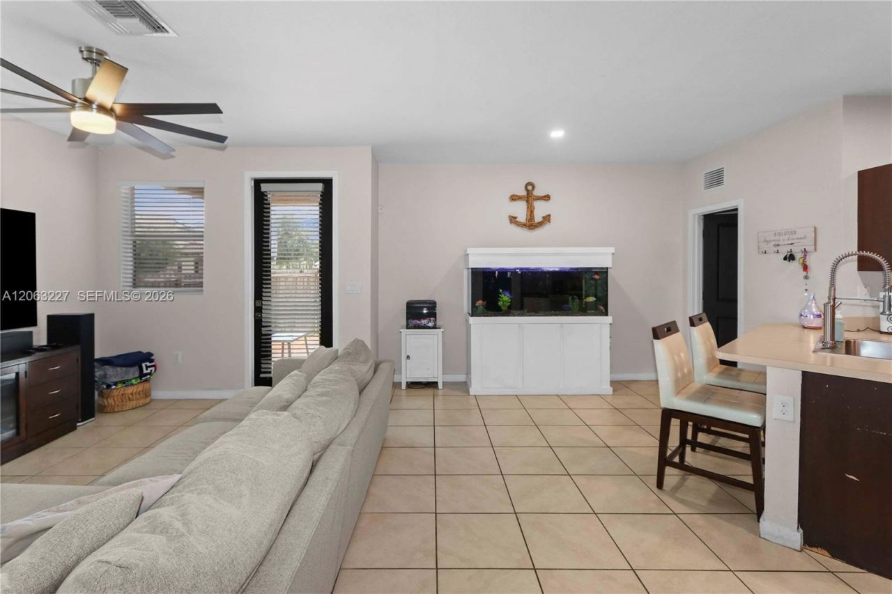 24303 SW 118th Ave , Homestead, FL 33032 Photo